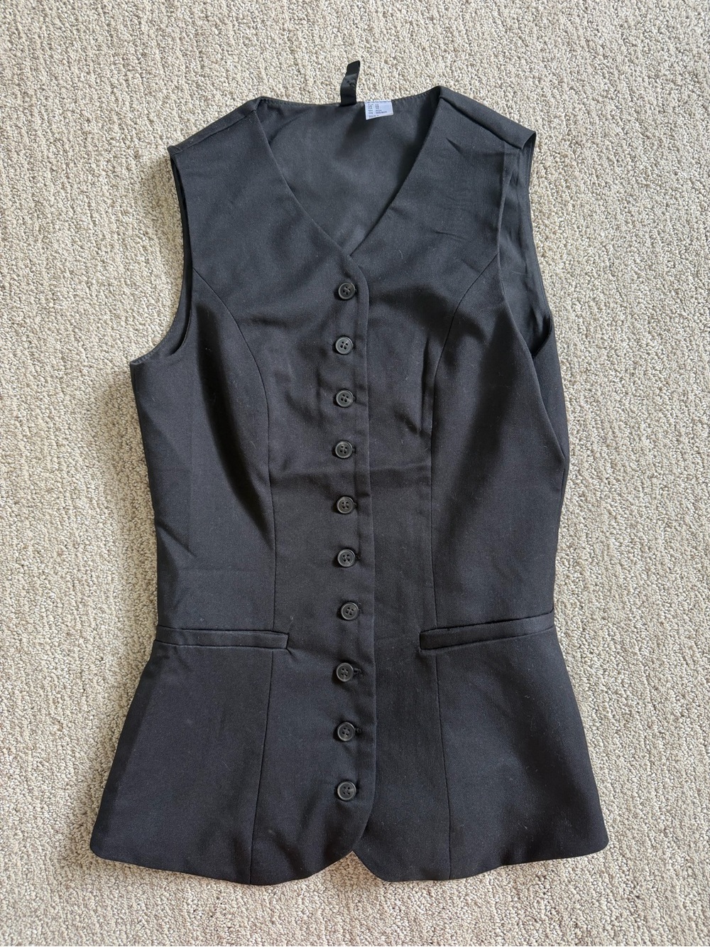 H&M Black Sleeveless V-Neck Vest